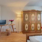 Lex Guest house
